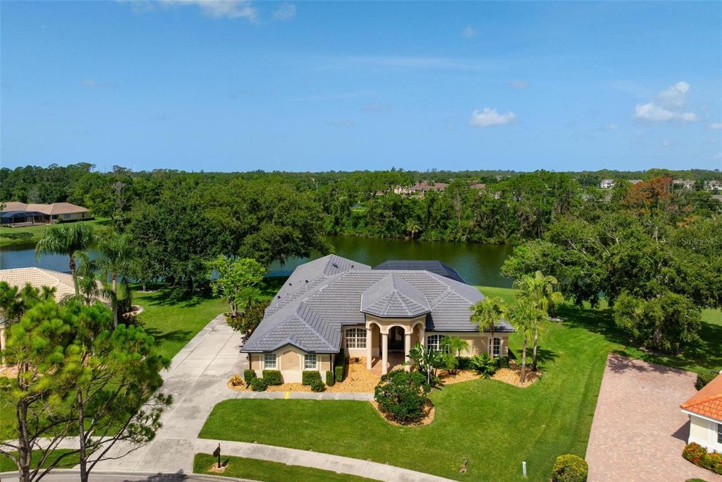 8312 MISTY LAKE CIRCLE, Sarasota, FL 34241