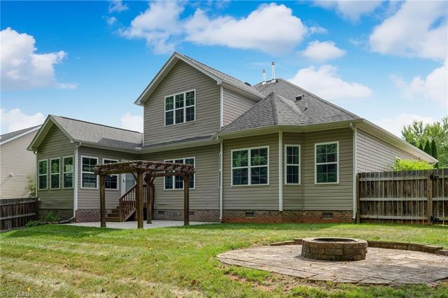 350 High Knoll Drive, Walkertown, NC 27051
