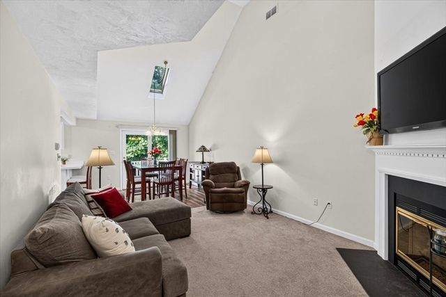 14 Millers Way D, Sutton, MA 01590