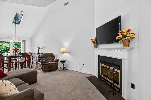 14 Millers Way D, Sutton, MA 01590