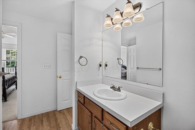 14 Millers Way D, Sutton, MA 01590