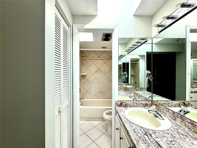 210 14TH AVENUE SW, Largo, FL 33770