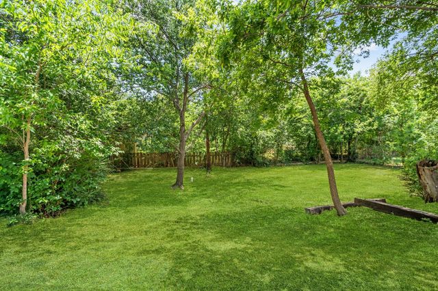 605 Hinton Street, Grand Prairie, TX 75050
