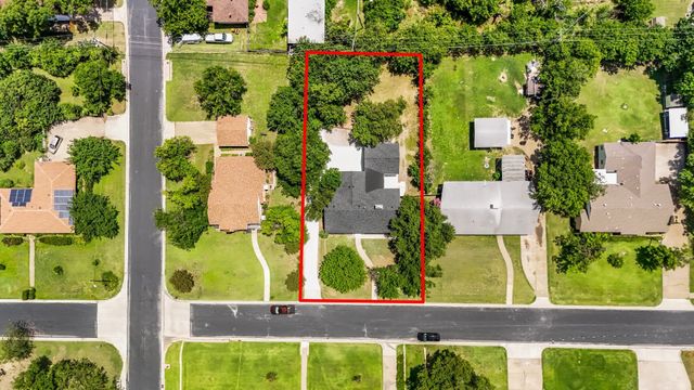 605 Hinton Street, Grand Prairie, TX 75050