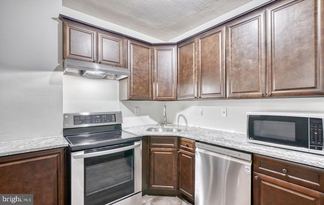 204 N PORT ST, Baltimore, MD 21224