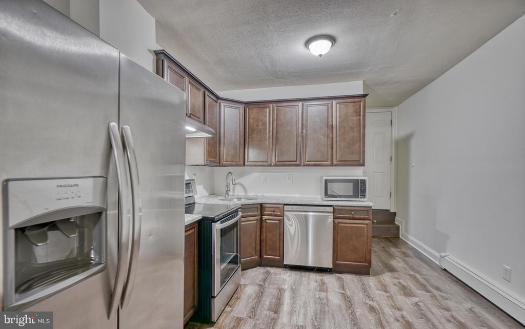 204 N PORT ST, Baltimore, MD 21224