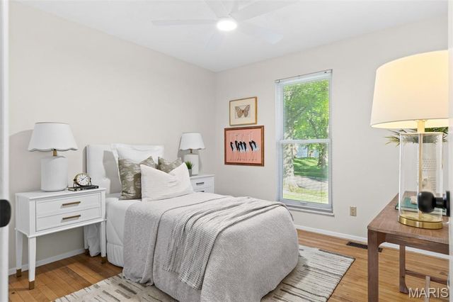 13241 Delft Drive, St Louis, MO 63146