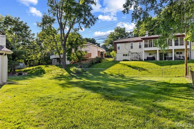 13241 Delft Drive, St Louis, MO 63146