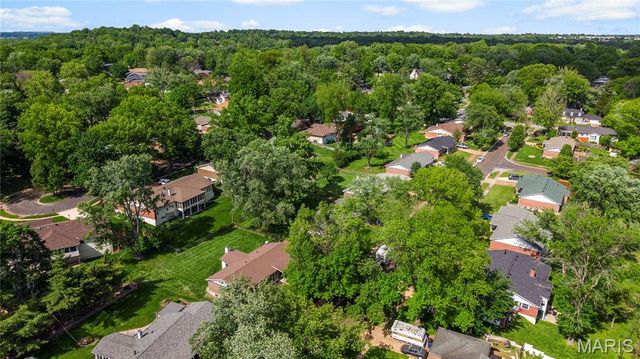 13241 Delft Drive, St Louis, MO 63146