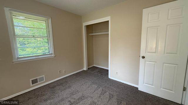 3933 Oregon Avenue N, New Hope, MN 55427