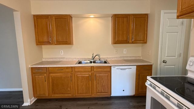 3933 Oregon Avenue N, New Hope, MN 55427