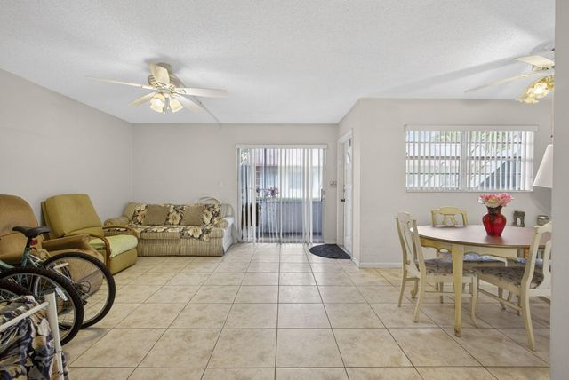 72 Plymouth I, West Palm Beach, FL 33417