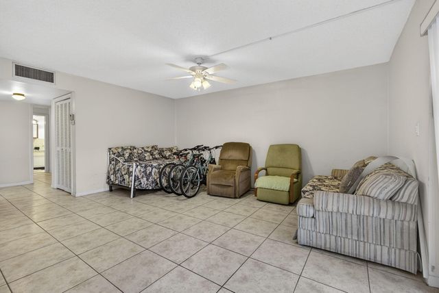 72 Plymouth I, West Palm Beach, FL 33417