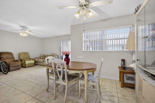 72 Plymouth I, West Palm Beach, FL 33417