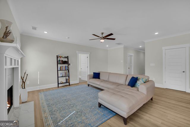 1350 C O Draper Road, Comer, GA 30629