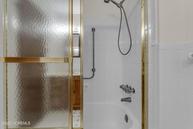 2 Seville Place, Toms River, NJ 08757