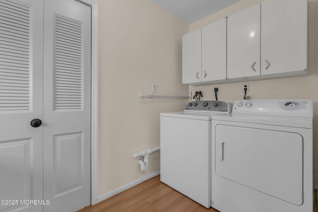 2 Seville Place, Toms River, NJ 08757