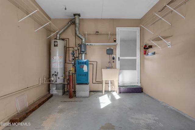 2 Seville Place, Toms River, NJ 08757