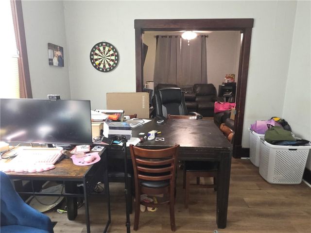 420 Walnut St, Mt Oliver, PA 15210