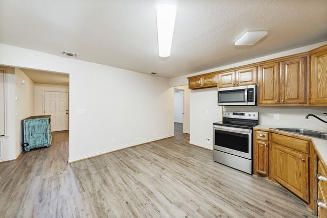 907 N Lamb Street, Bowie, TX 76230