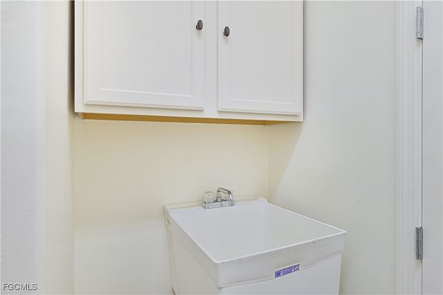 2968 Apple Blossom DR, Alva, FL 33920