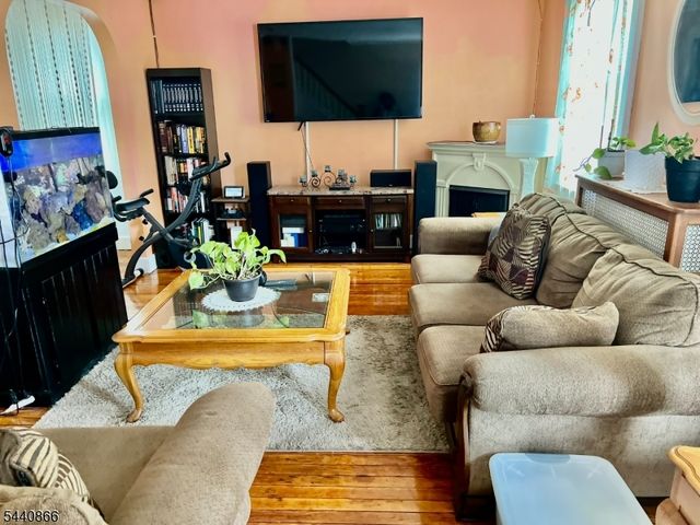 51 Paine Ave, Irvington Twp., NJ 07111