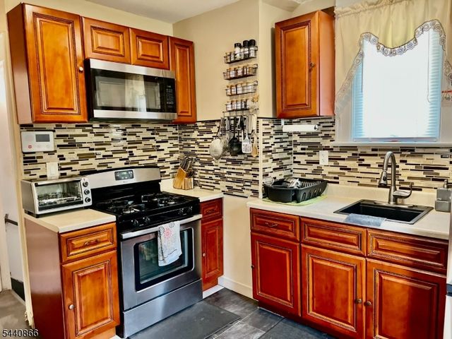 51 Paine Ave, Irvington Twp., NJ 07111