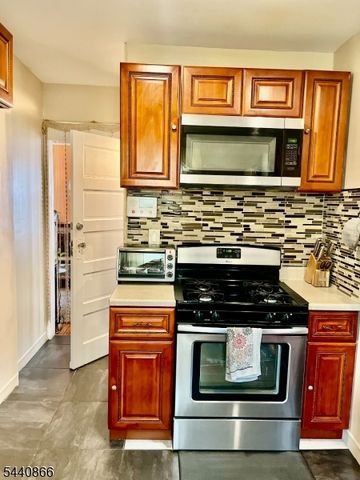51 Paine Ave, Irvington Twp., NJ 07111