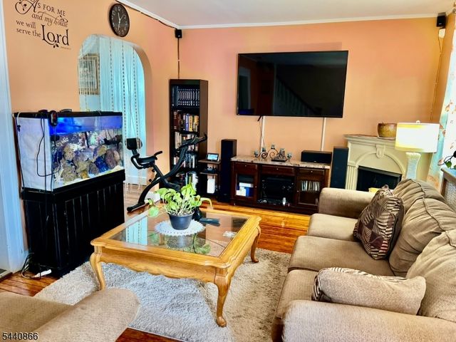 51 Paine Ave, Irvington Twp., NJ 07111