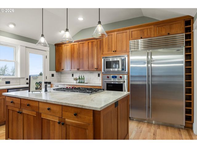 4112 ORCHARD Way, Lake Oswego, OR 97035