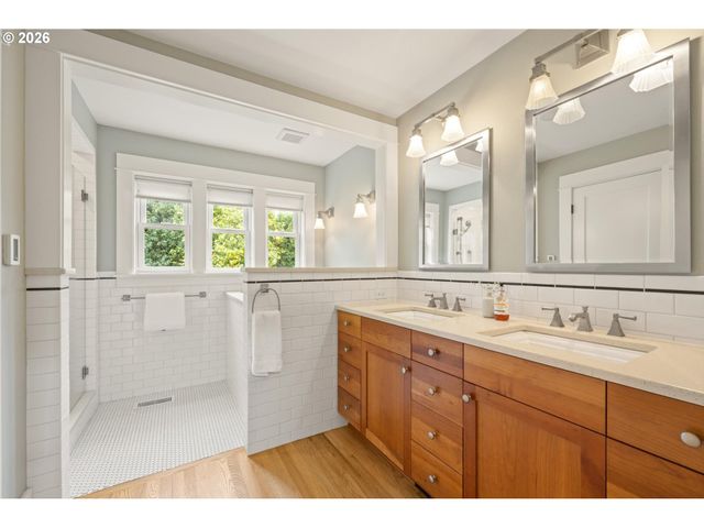 4112 ORCHARD Way, Lake Oswego, OR 97035