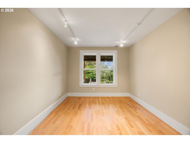 4112 ORCHARD Way, Lake Oswego, OR 97035