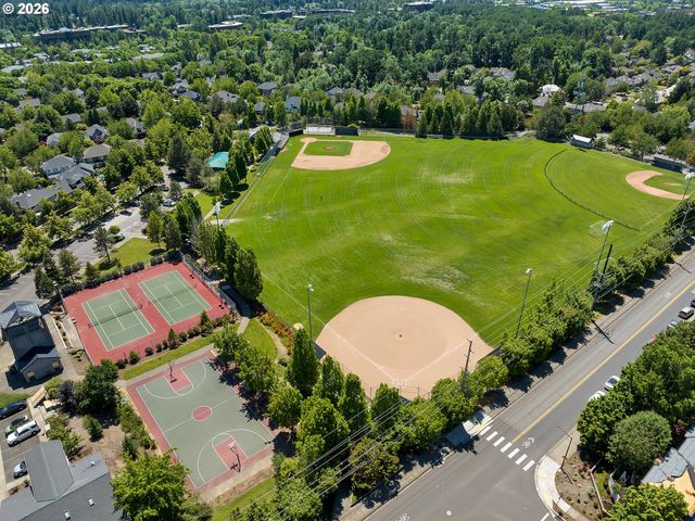 4112 ORCHARD Way, Lake Oswego, OR 97035