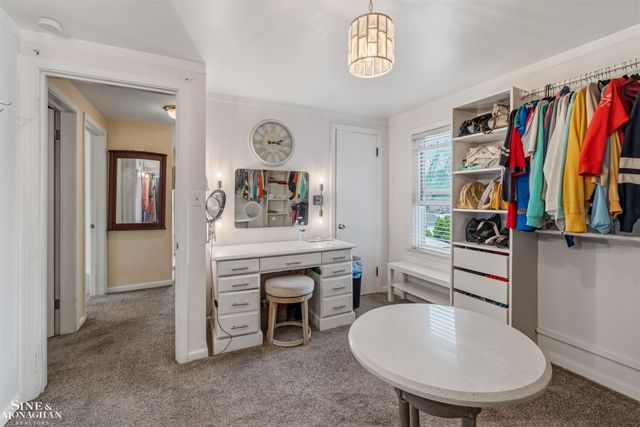 21208 Hunt Club Drive, Harper Woods, MI 48225