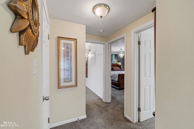 21208 Hunt Club Drive, Harper Woods, MI 48225