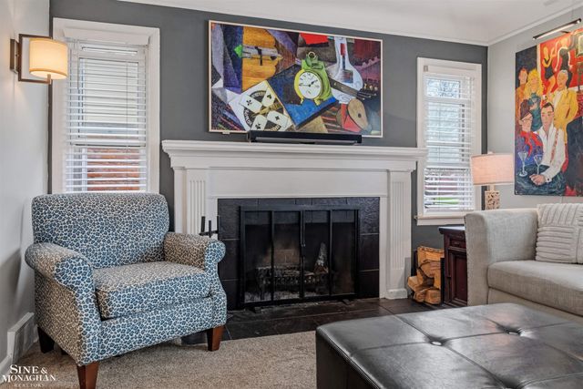 21208 Hunt Club Drive, Harper Woods, MI 48225