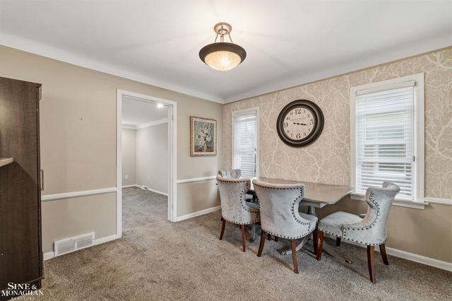 21208 Hunt Club Drive, Harper Woods, MI 48225