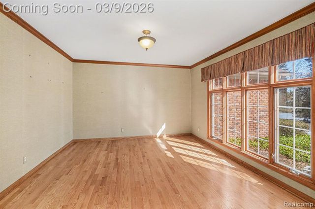 4280 Woodlands, Orchard Lake, MI 48323