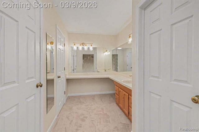 4280 Woodlands, Orchard Lake, MI 48323