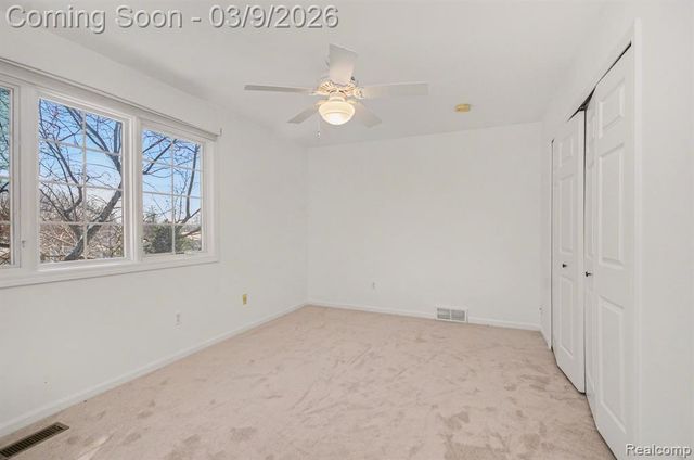 4280 Woodlands, Orchard Lake, MI 48323