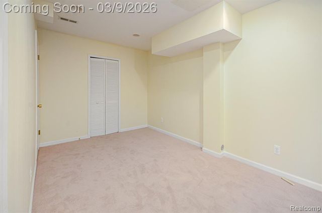 4280 Woodlands, Orchard Lake, MI 48323