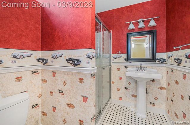 4280 Woodlands, Orchard Lake, MI 48323