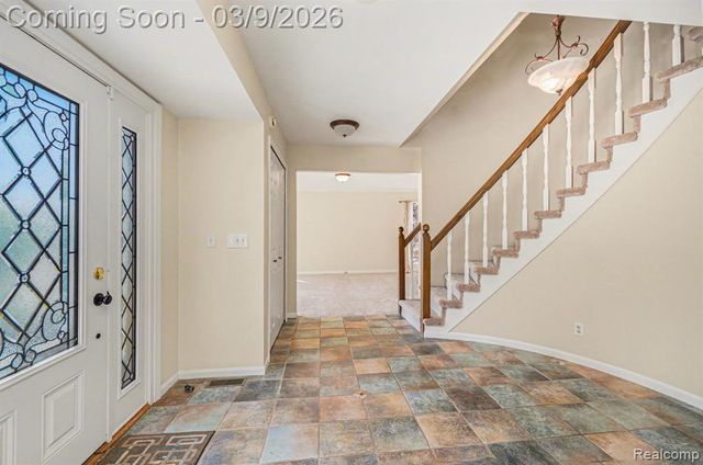 4280 Woodlands, Orchard Lake, MI 48323