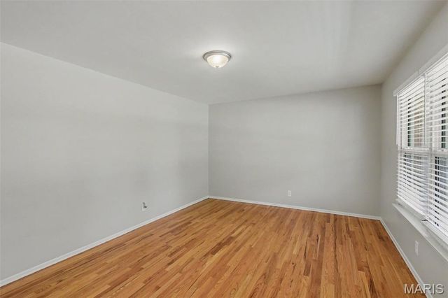 566 Candle Light Lane, Hazelwood, MO 63042