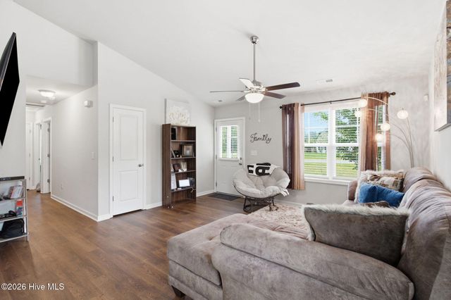 102 Beach House Way, Bolivia, NC 28422