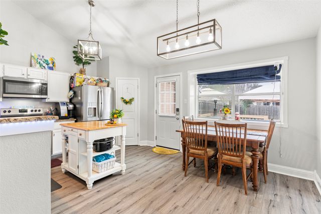 2337 Dalewood Lane, Bedford, TX 76022