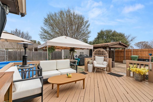 2337 Dalewood Lane, Bedford, TX 76022