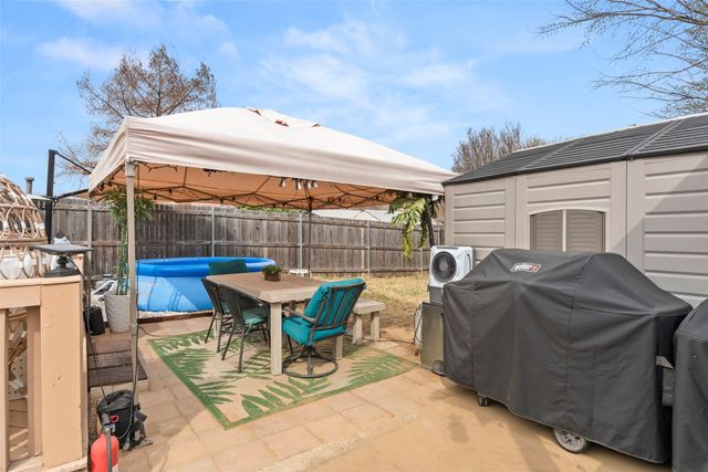 2337 Dalewood Lane, Bedford, TX 76022