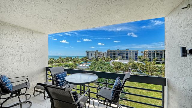 1075 GULF OF MEXICO DRIVE 303, Longboat Key, FL 34228