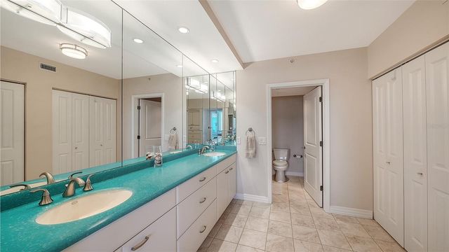 1075 GULF OF MEXICO DRIVE 303, Longboat Key, FL 34228
